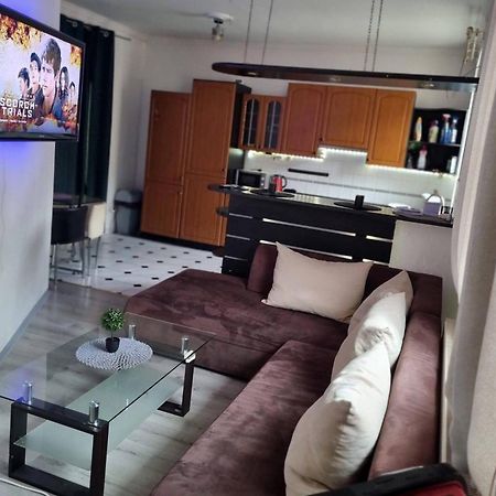 Studio 9 Острава Экстерьер фото